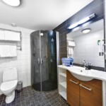 Superiortwin_bathroom
